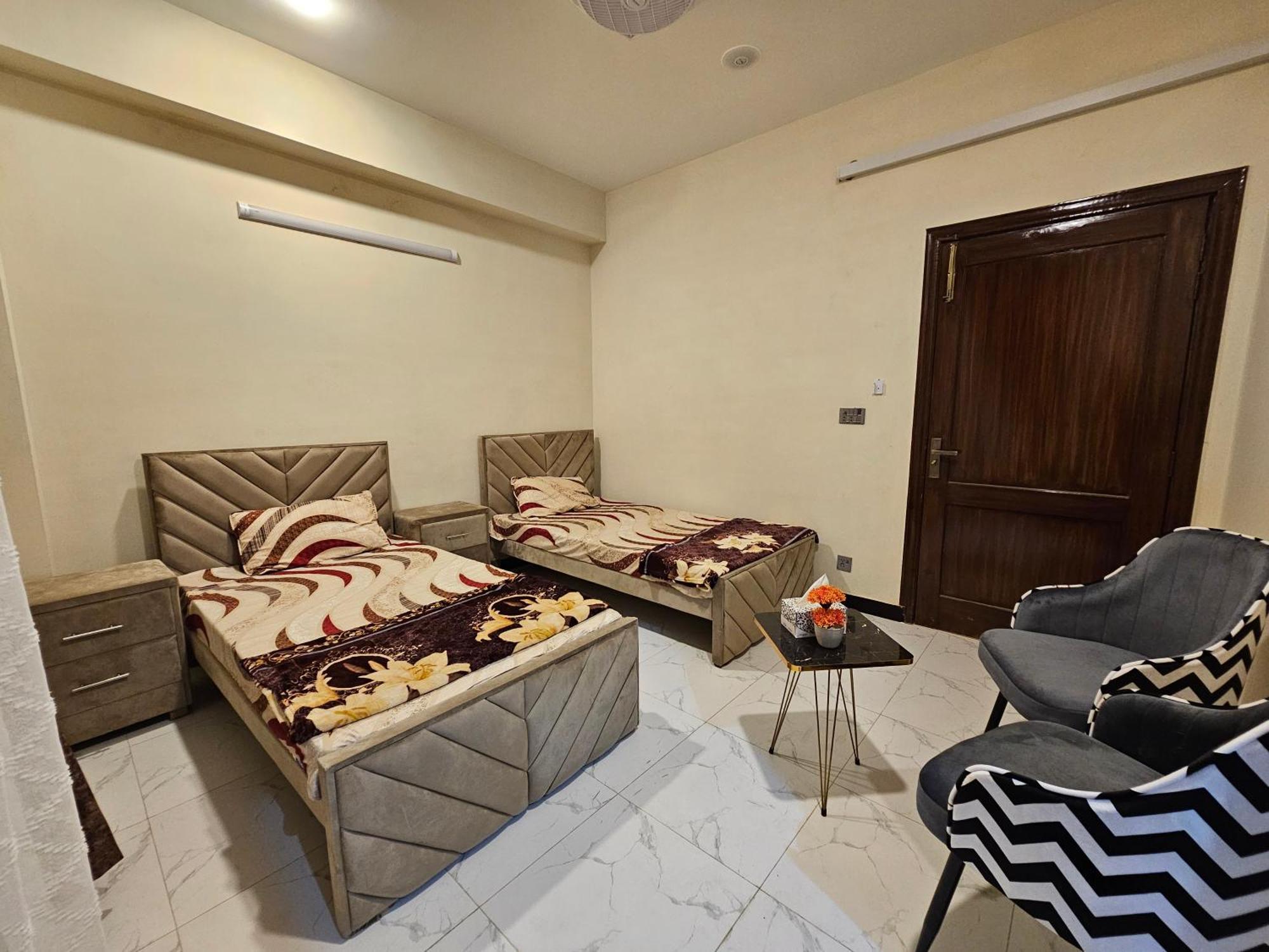 Motorway Majesty Suites Islamabad - Near Islamabad International Airport And Motorway Pokoj fotografie