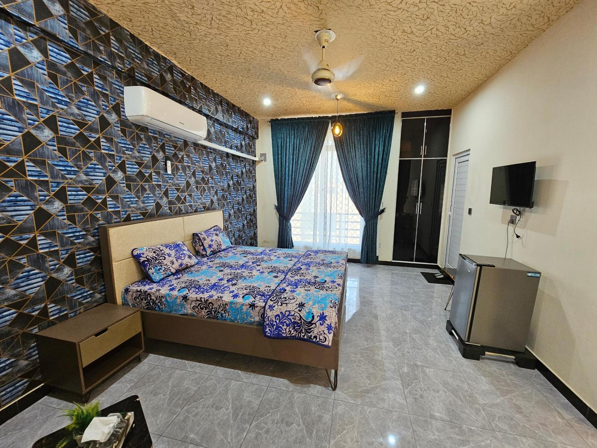 Motorway Majesty Suites Islamabad - Near Islamabad International Airport And Motorway Pokoj fotografie
