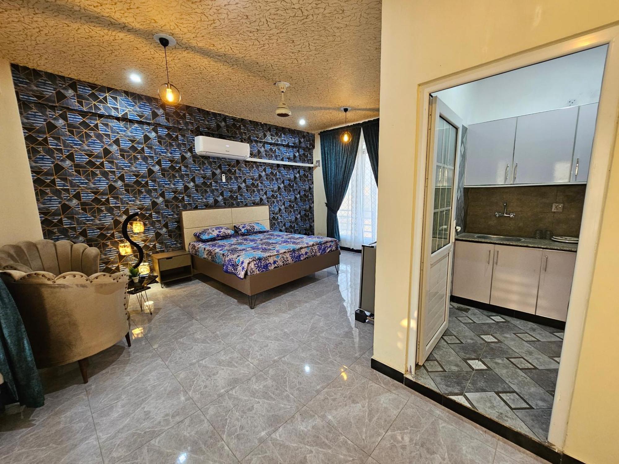Motorway Majesty Suites Islamabad - Near Islamabad International Airport And Motorway Pokoj fotografie
